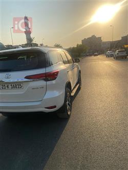 تۆیۆتا فۆرچێنەر